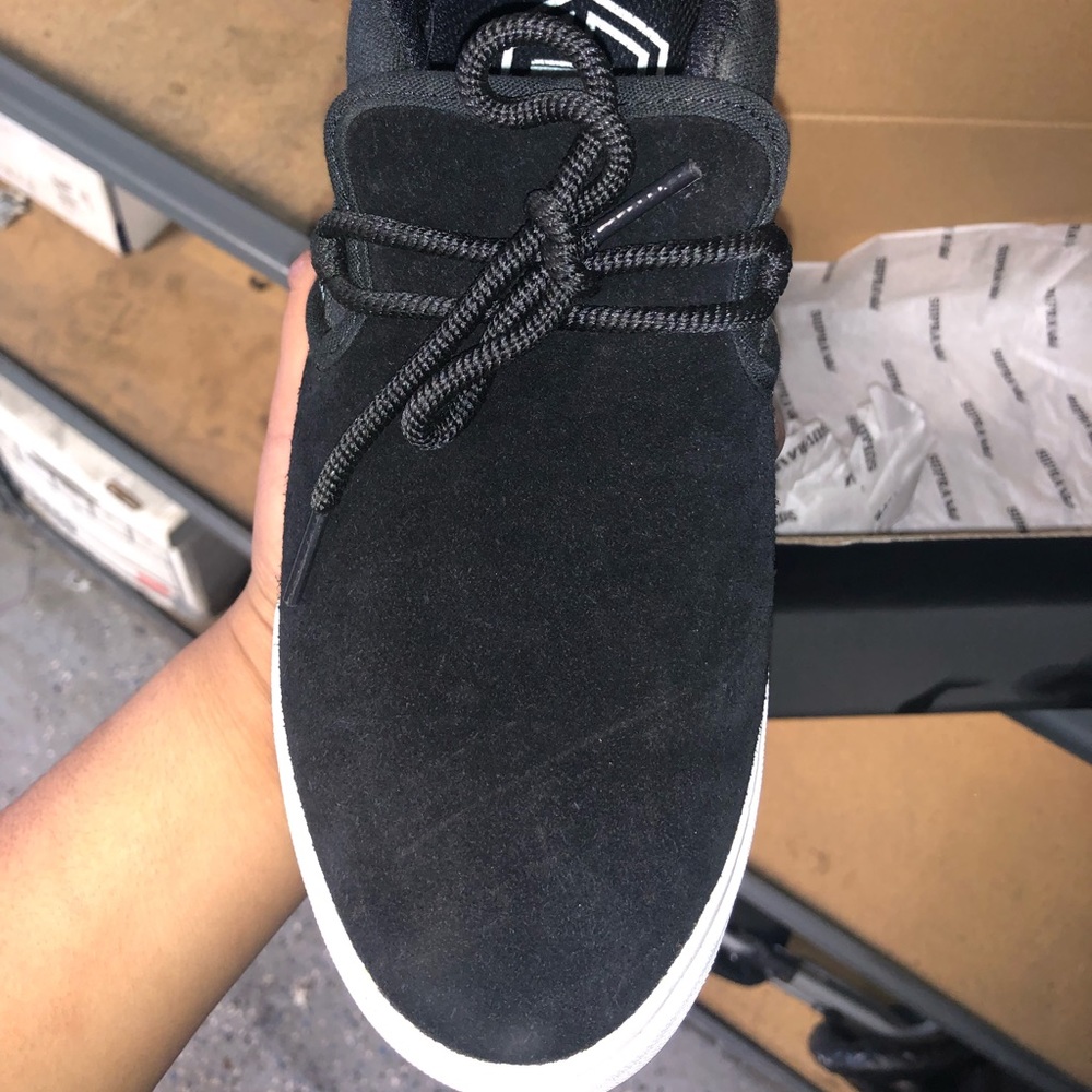 Black Supras